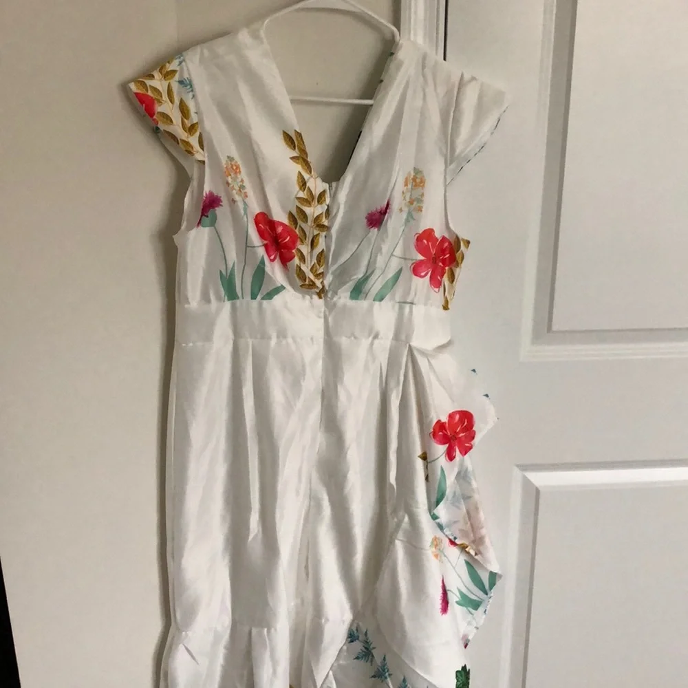 Floral Maxi Dress - Picture 5 of 11